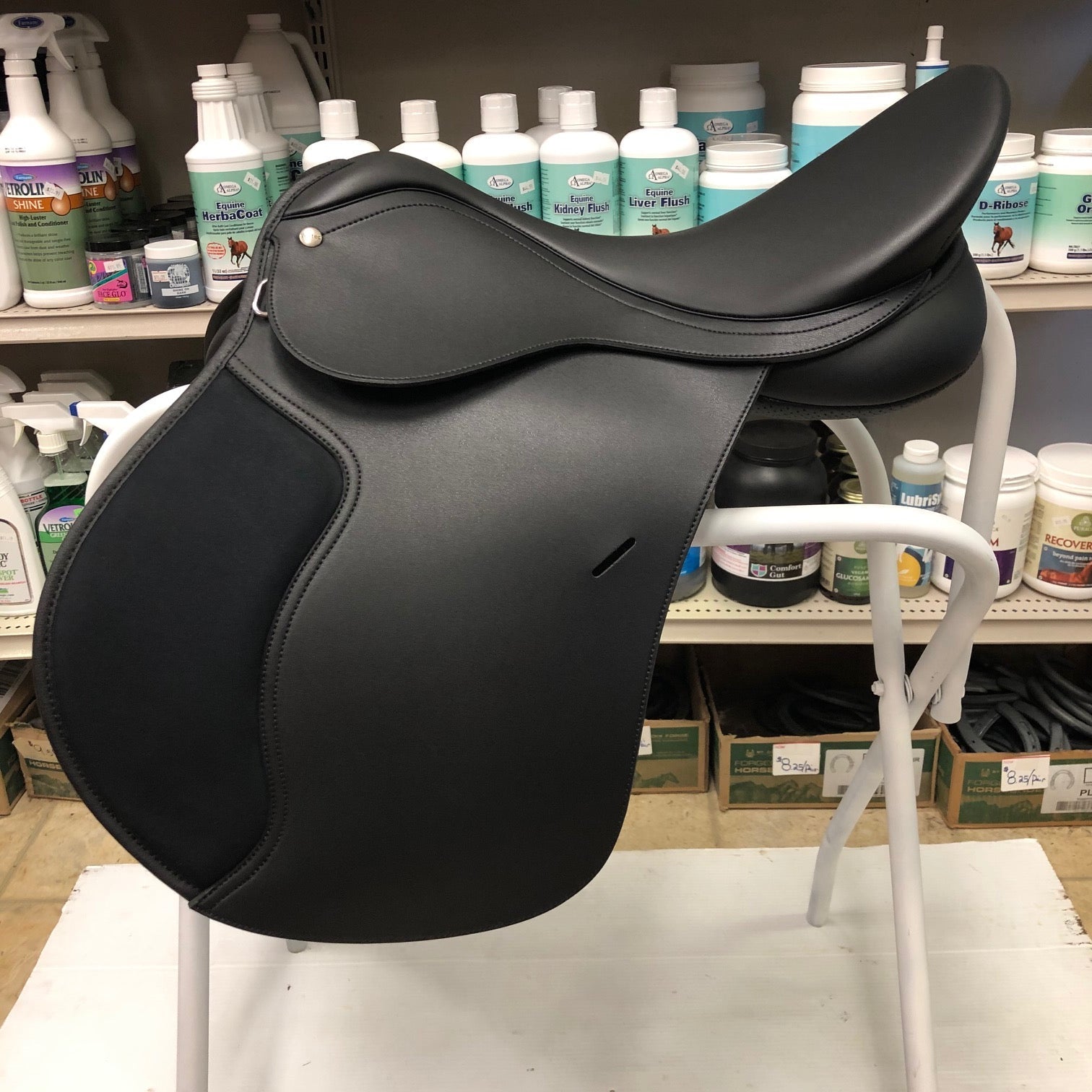 Wintec 250 All Purpose Saddle, 17